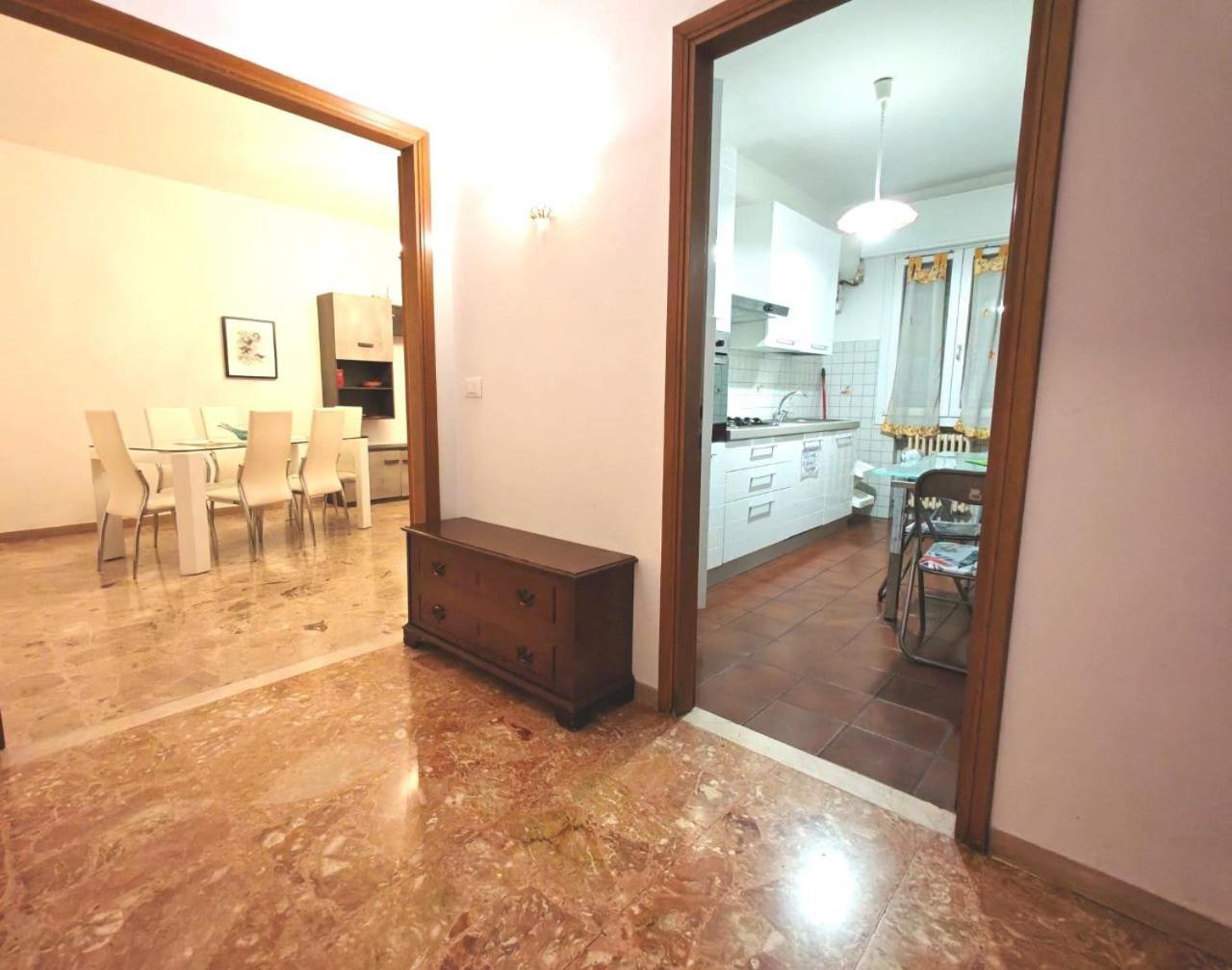 Laura Apartment Venice 4 P. 15 M To Venice Mestre Exterior photo